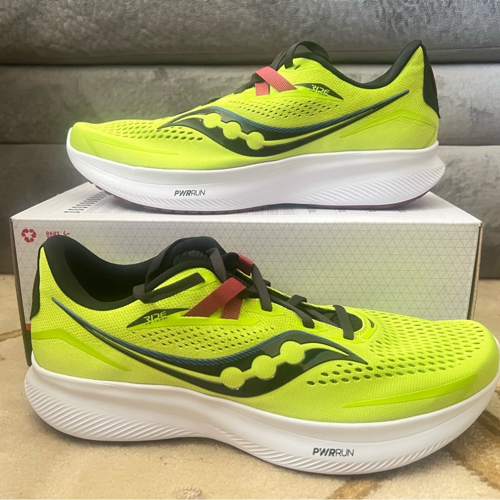 Saucony ride 15 running shoes